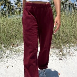 brandy melville john galt maroon burgundy red rosa sweatpants